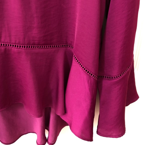 Mossimo High/Low Top in Burgundy w/Peplum Style Bottom & Bell Sleeves - Picture 3 of 11